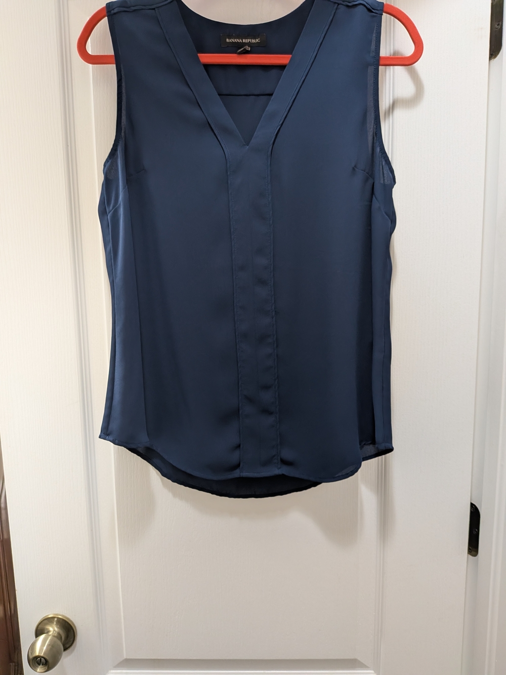 Banana Republic Navy Sleeveless V-Neck Blouse